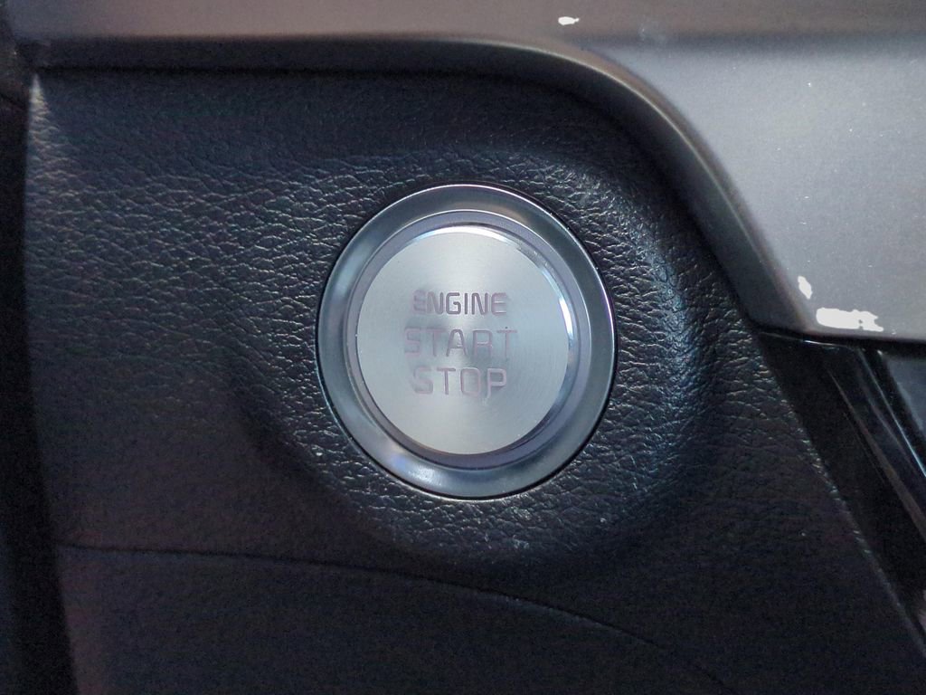 Used 2025 Kia Telluride S FWD image 28