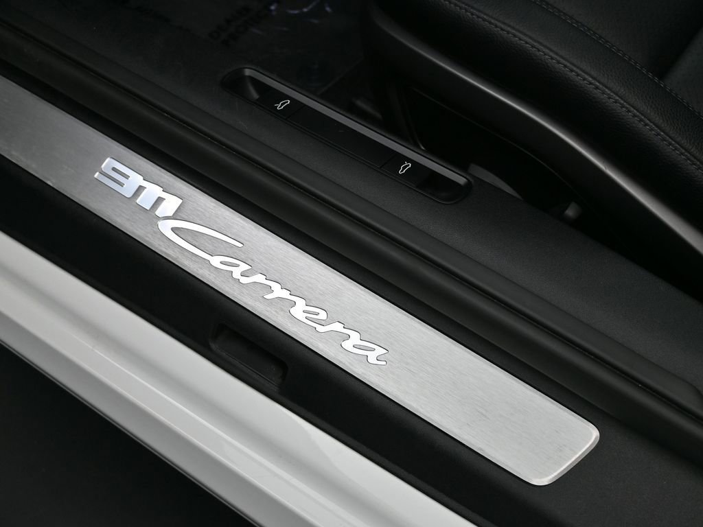 Certified 2022 Porsche 911 Carrera image 23