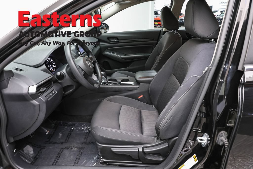Used 2023 Nissan Altima 2.5 S FWD image 13