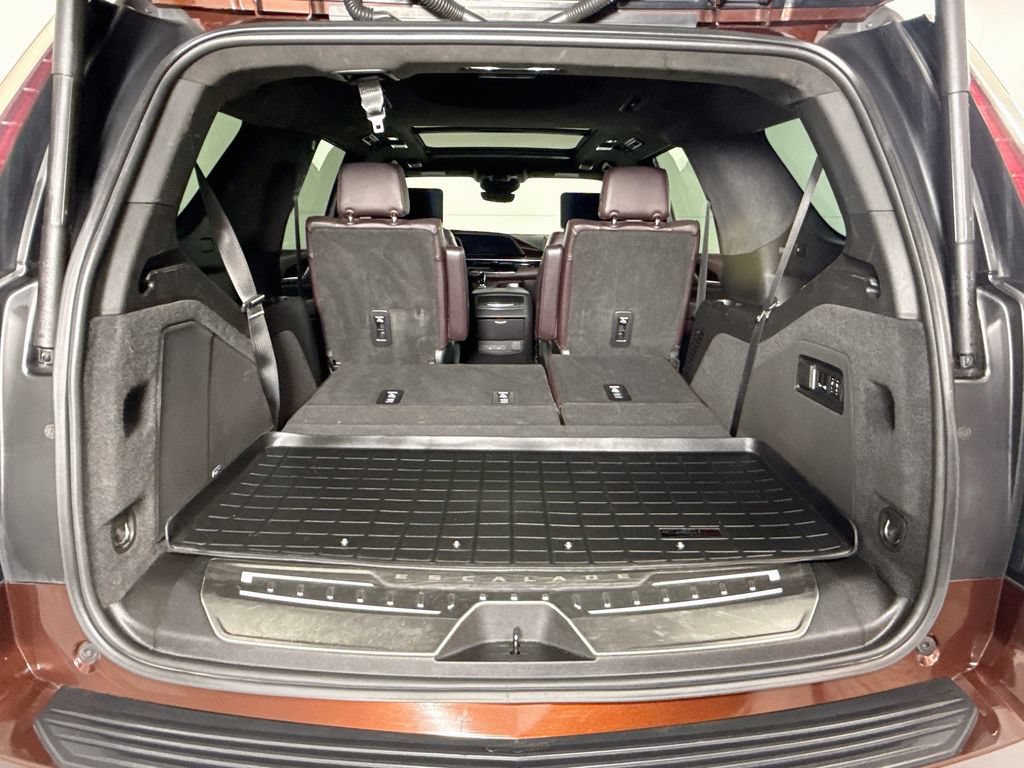 Used 2022 Cadillac Escalade Sport Platinum w/ LPO, ONYX Package AWD/4WD image 29