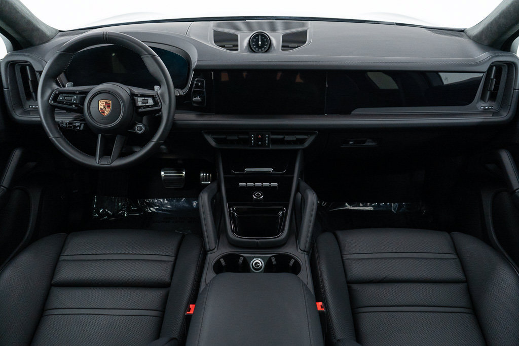 Certified 2026 Porsche Cayenne GTS AWD/4WD image 27
