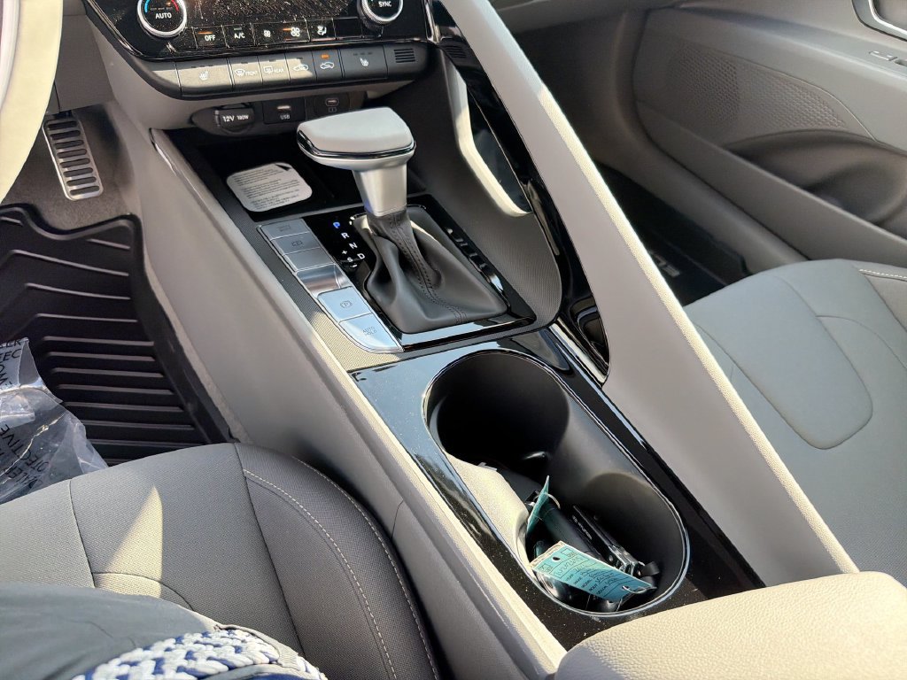 New 2026 Hyundai Elantra SEL Sport Premium FWD image 19