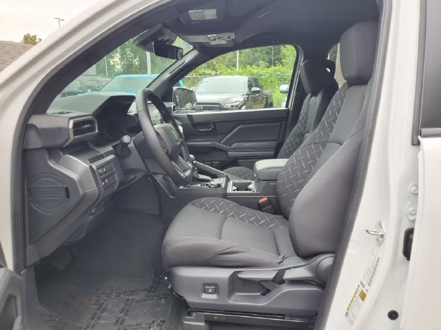 New 2026 Toyota Tacoma SR5 AWD/4WD image 15