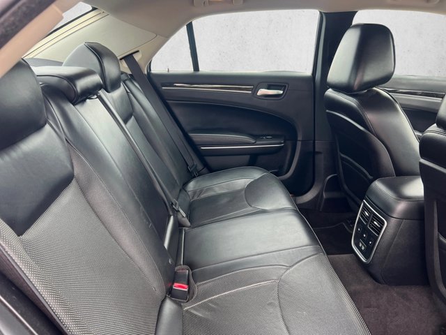 Used 2016 Chrysler 300 C RWD image 23