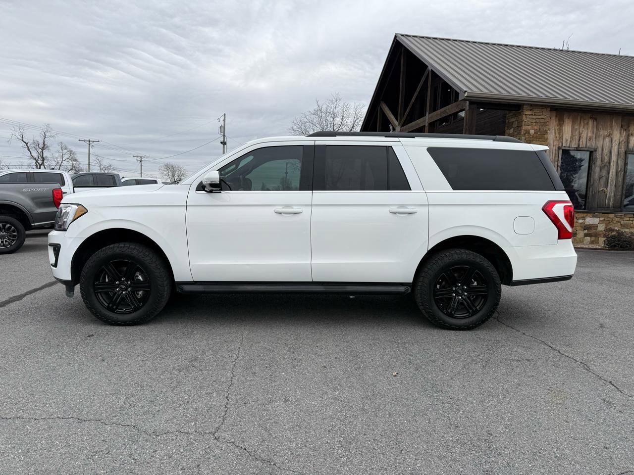 Used 2020 Ford Expedition Max XLT w/ Equipment Group 201A image 3