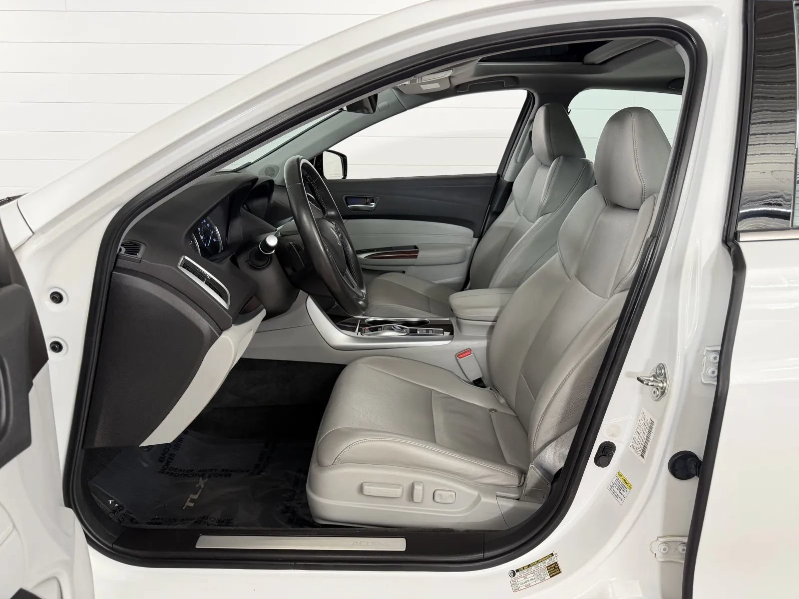 Used 2015 Acura TLX w/ Advance Package FWD image 11