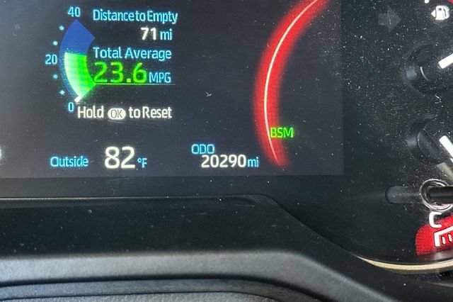 Certified 2025 Toyota RAV4 XLE FWD image 32