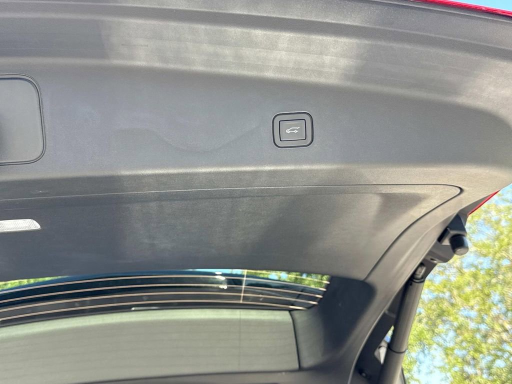 New 2026 Cadillac Vistiq Luxury image 12