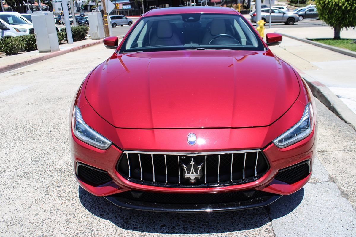 Used 2018 Maserati Ghibli S GranSport RWD image 8