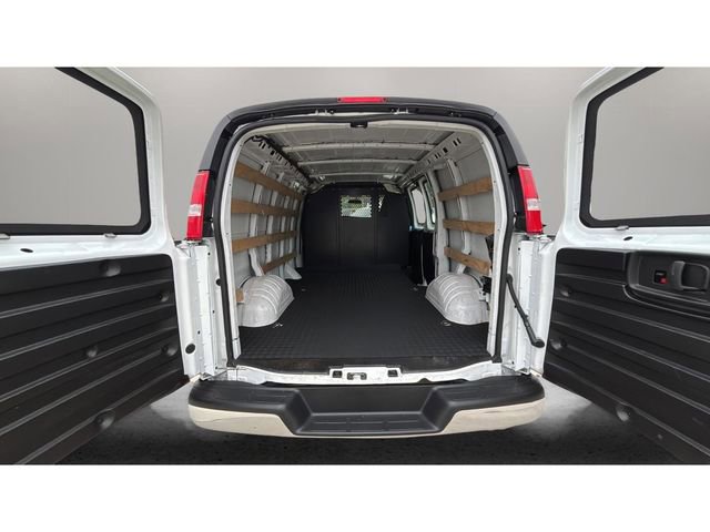 Used 2024 GMC Savana 2500 w/ Driver Convenience Package RWD image 29