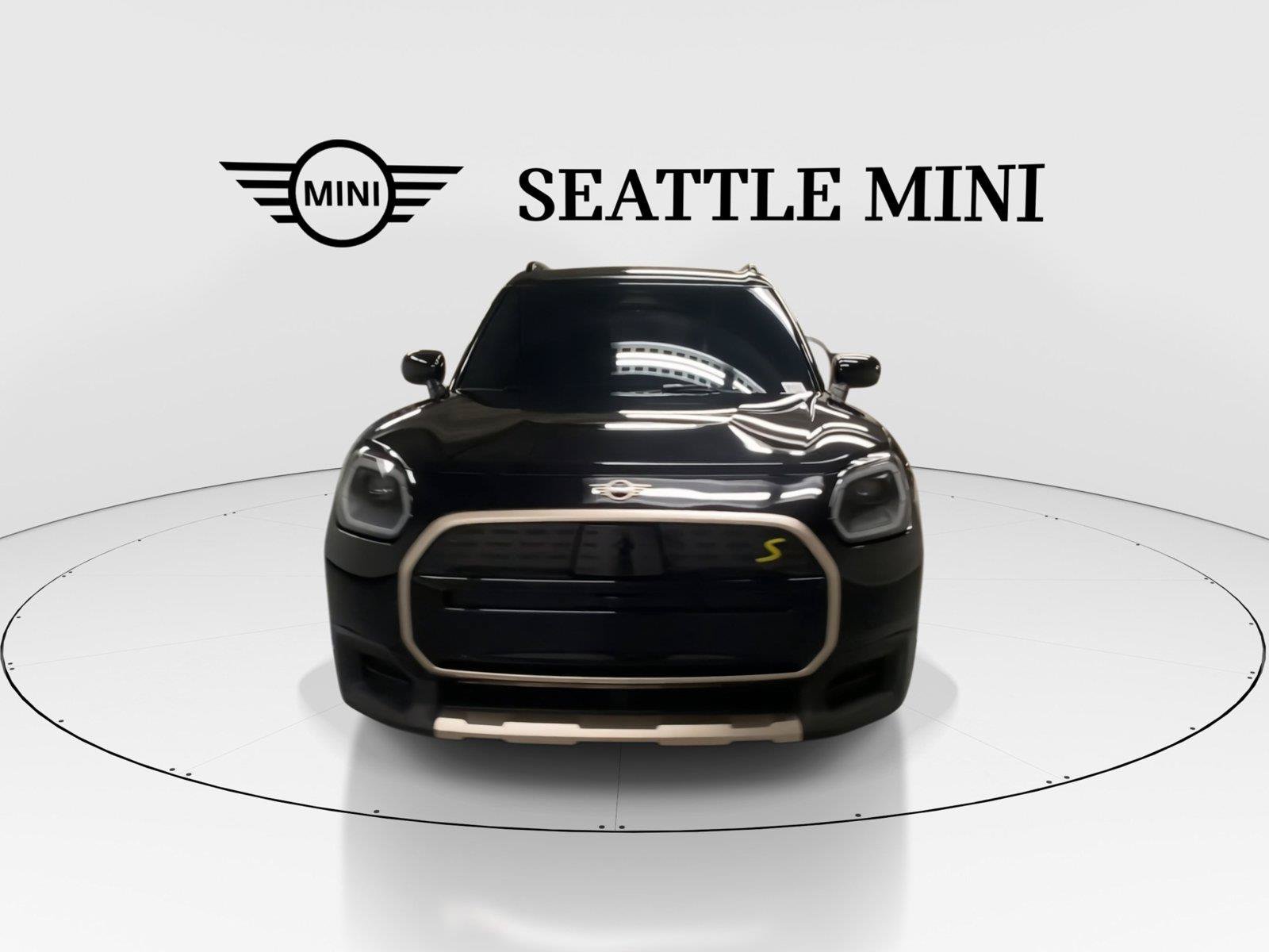Used 2025 MINI Cooper Countryman SE w/ Comfort Package Max AWD/4WD image 2