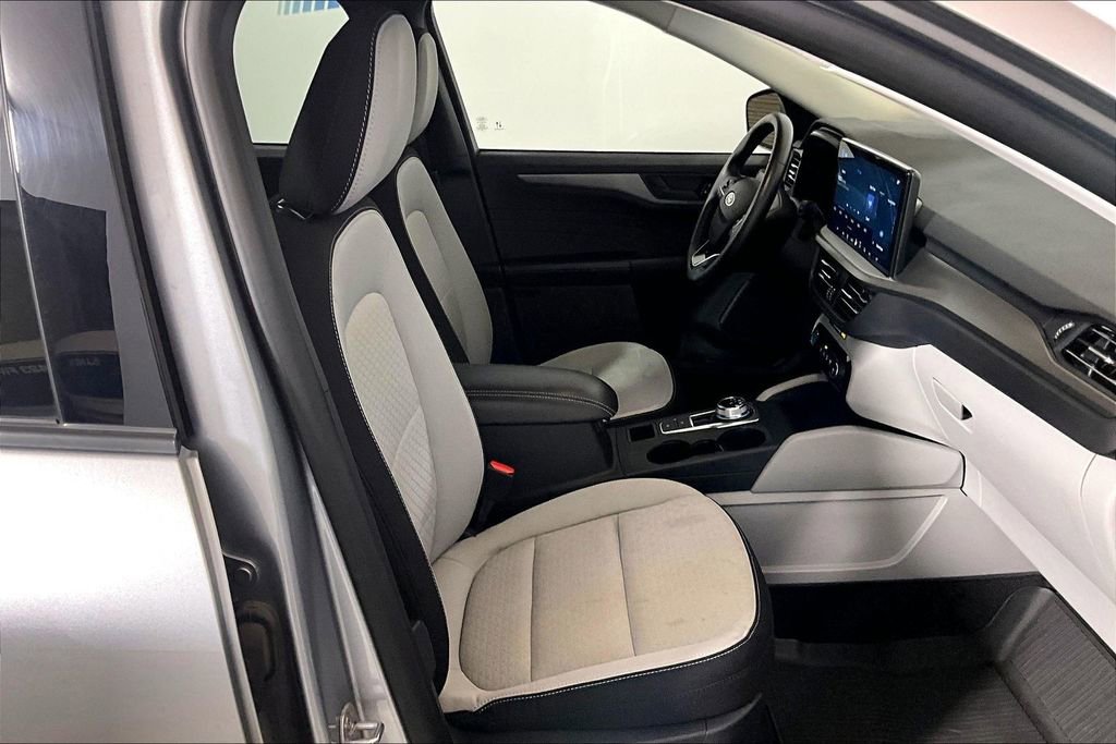 Certified 2024 Ford Escape Active w/ Tech Pack #1 FWD image 6
