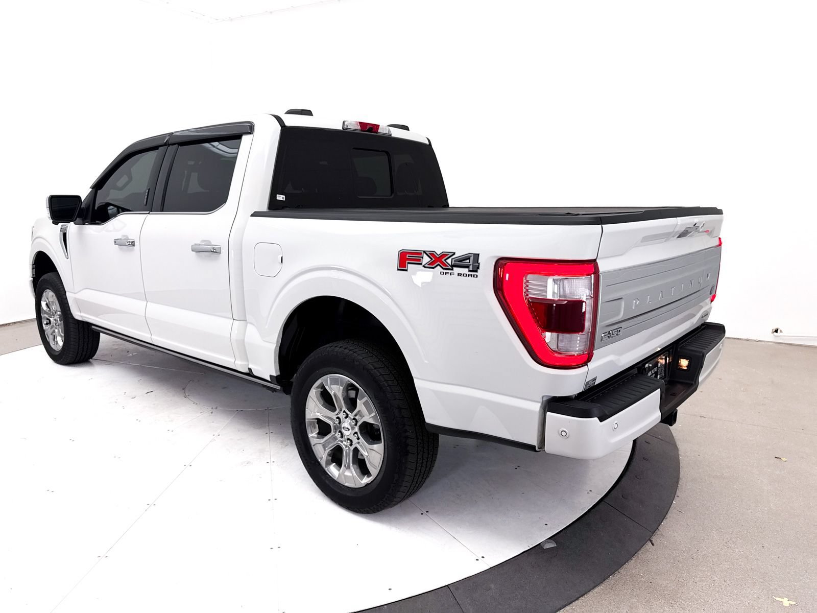 Used 2022 Ford F150 Platinum w/ Equipment Group 701A High AWD/4WD image 19