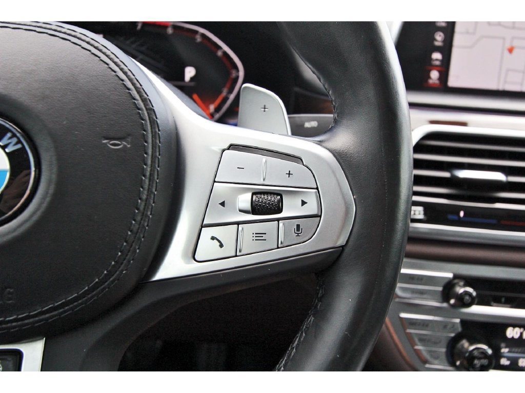 Used 2022 BMW 750i xDrive w/ Executive Package AWD/4WD image 19