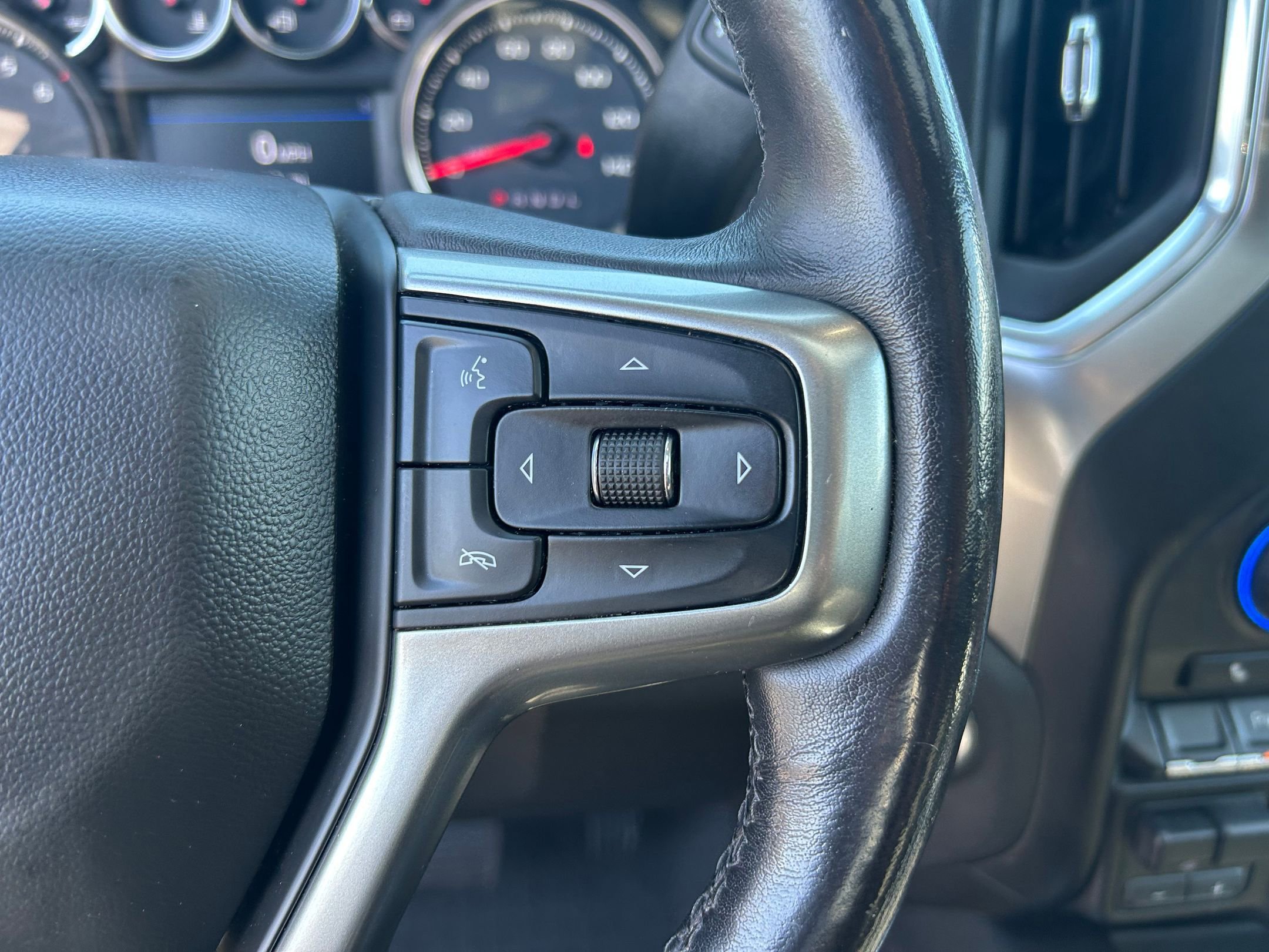Used 2019 Chevrolet Silverado 1500 LT Trail Boss AWD/4WD image 14