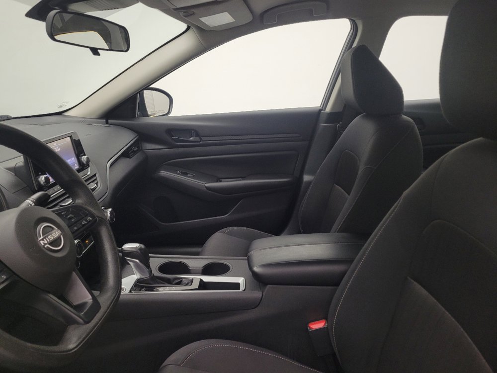 Used 2024 Nissan Altima 2.5 S FWD image 17