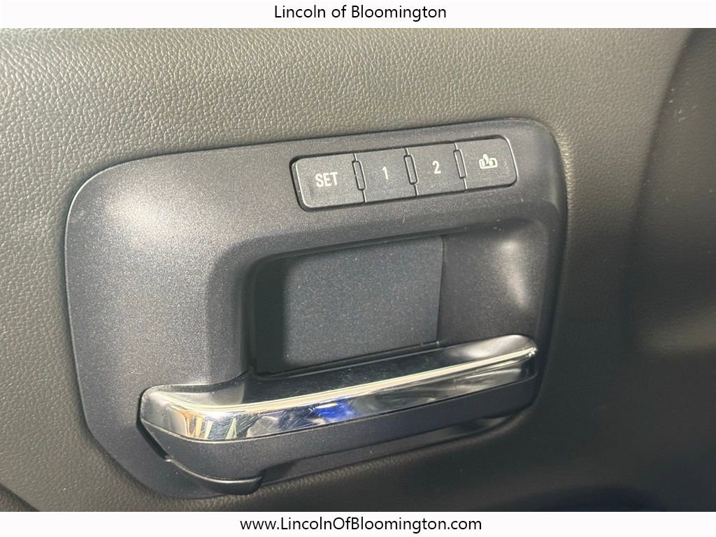 Used 2014 GMC Sierra 1500 SLT w/ SLT Crew Cab Value Package image 17