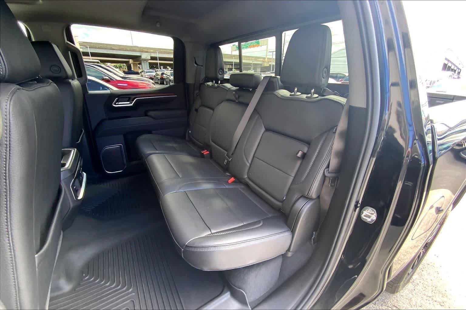 Used 2026 GMC Sierra 1500 Denali w/ Technology Package AWD/4WD image 29
