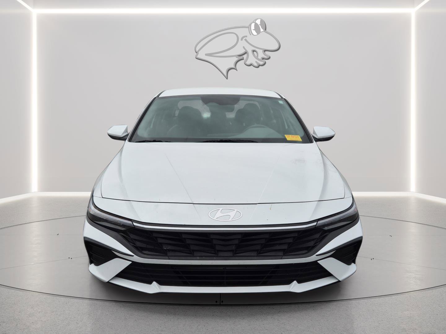 Used 2024 Hyundai Elantra SEL FWD image 2