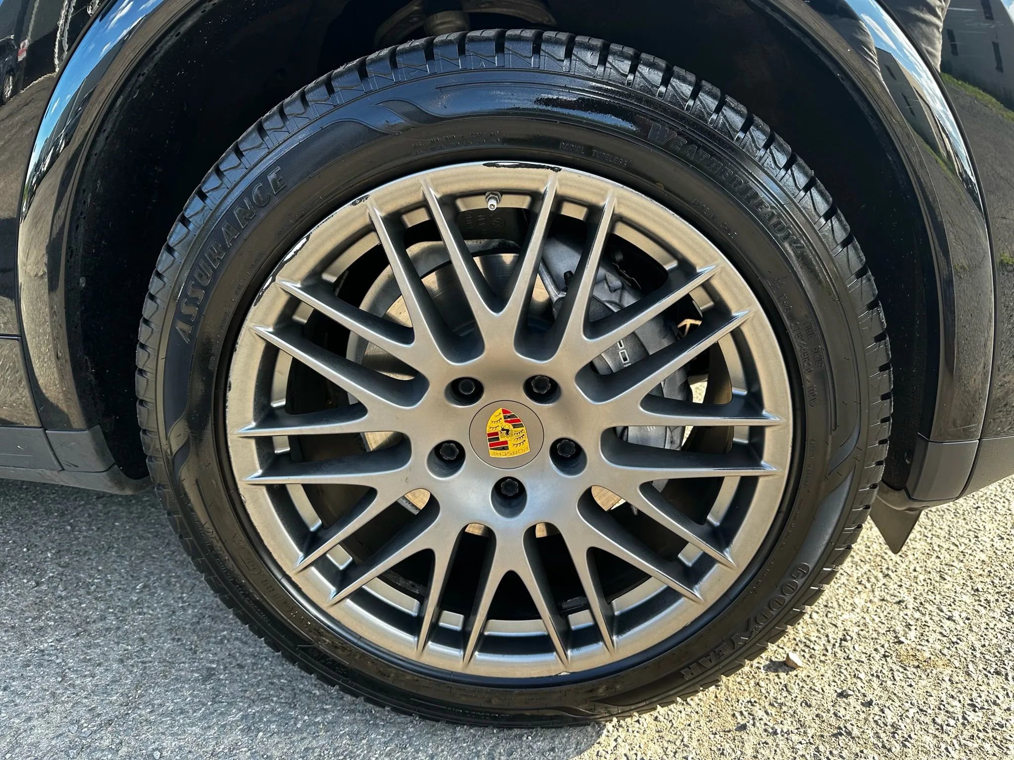 Used 2018 Porsche Cayenne AWD/4WD image 12