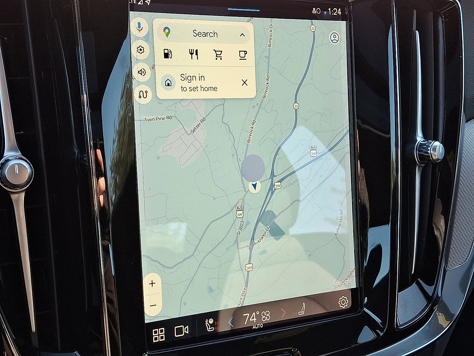 Certified 2024 Volvo S60 B5 Plus w/ Climate Package image 17