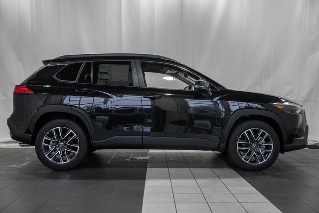 New 2026 Toyota Corolla Cross XLE image 3