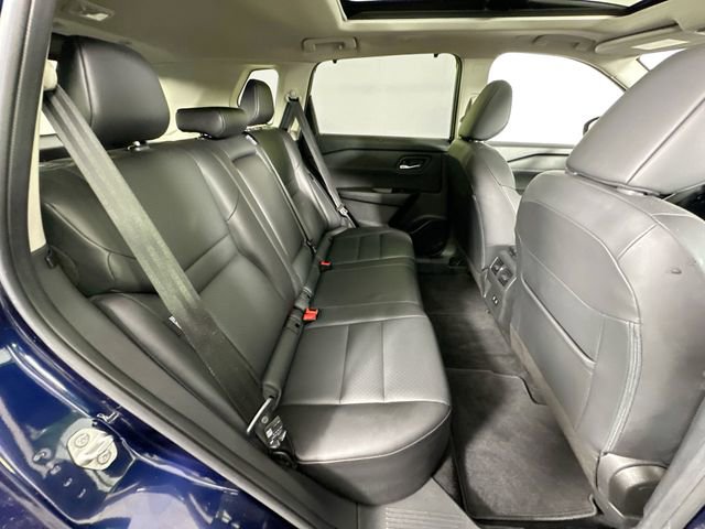 Used 2024 Nissan Rogue SV w/ SV Premium Package image 28