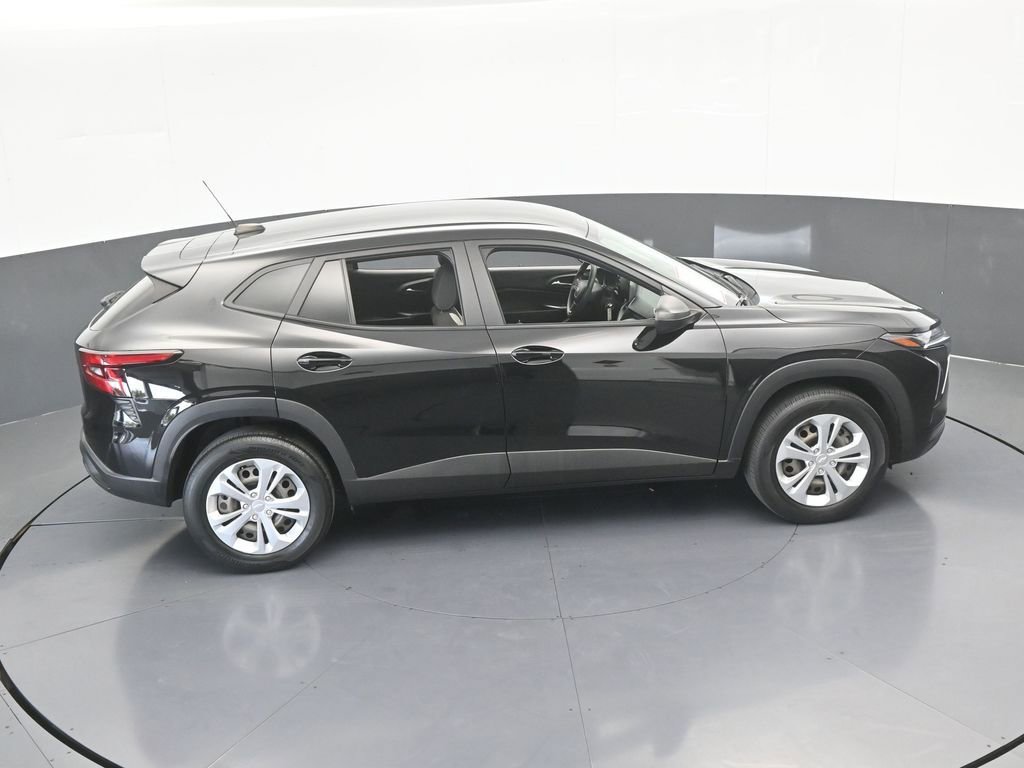 Used 2024 Chevrolet Trax LS image 51