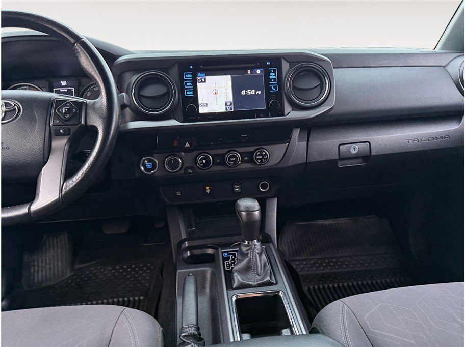 Used 2016 Toyota Tacoma TRD Sport w/ Towing Package AWD/4WD image 12