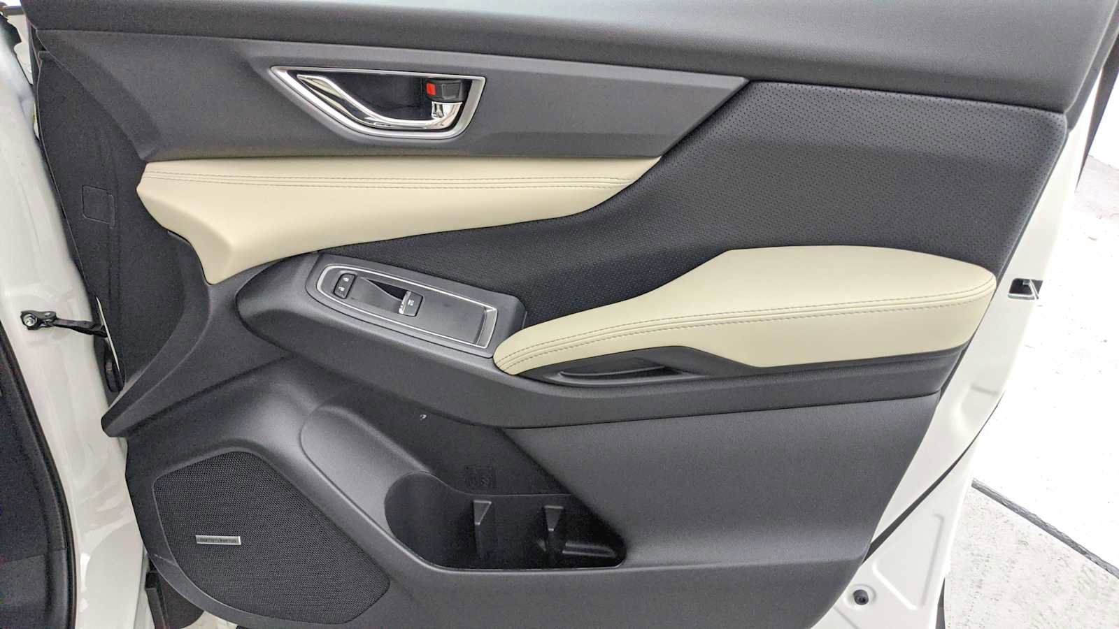 New 2025 Subaru Ascent Limited image 25