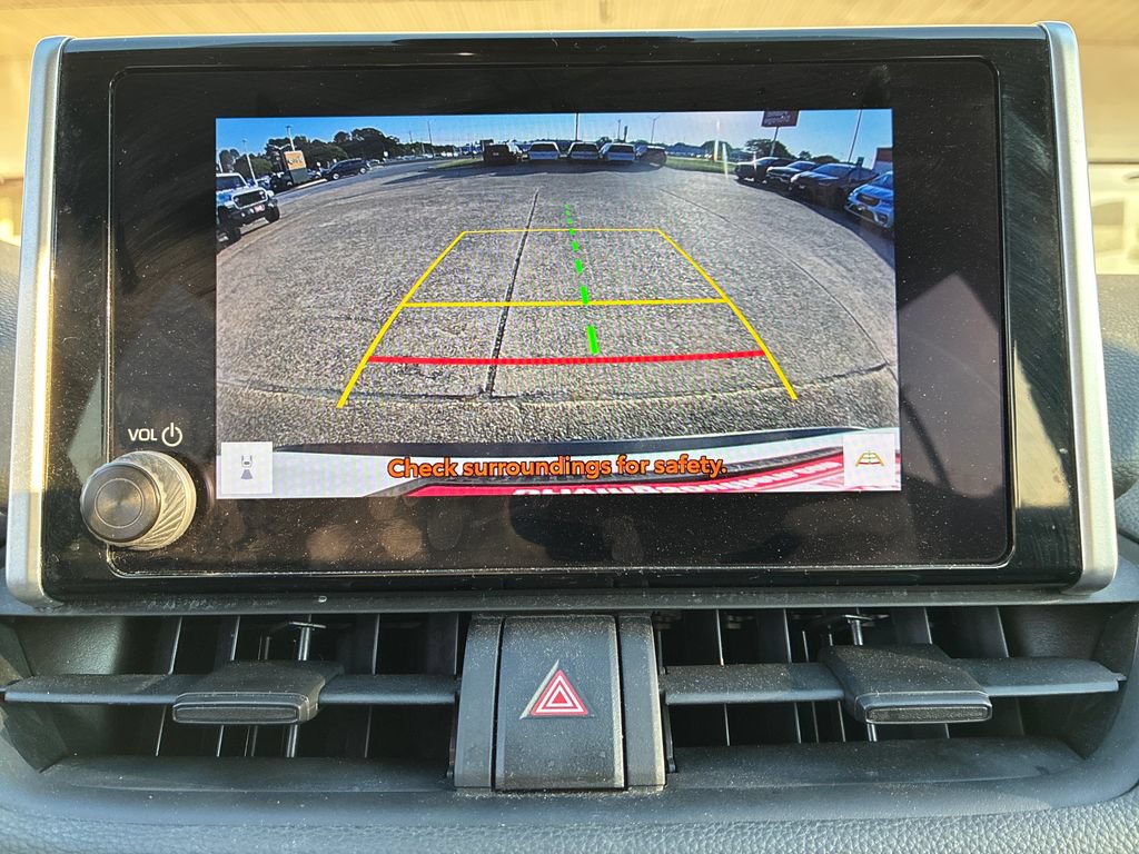 Used 2024 Toyota RAV4 XLE AWD/4WD image 21