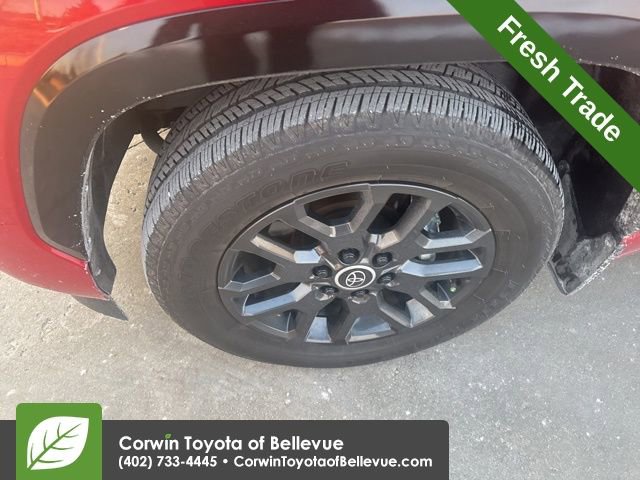 Used 2024 Toyota Sequoia Platinum image 11