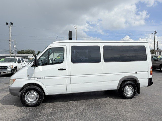 Used 2005 Dodge Sprinter 2500 w/ PWR Convenience Group RWD image 9