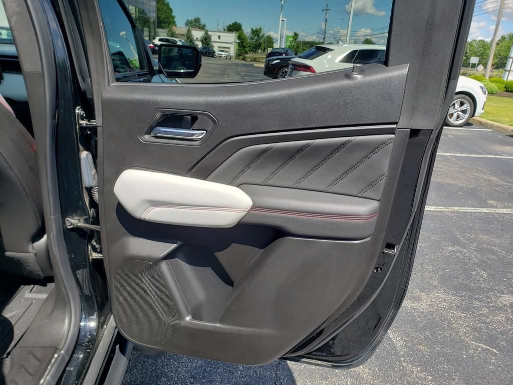 Used 2023 GMC Canyon AT4X AWD/4WD image 16
