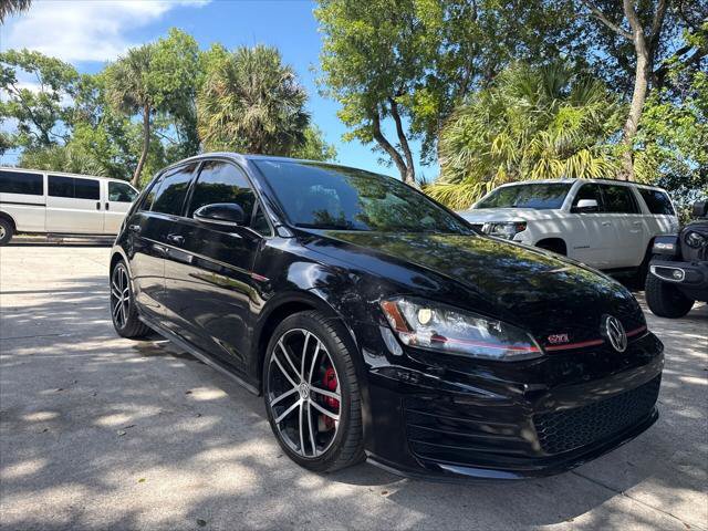 Used 2017 Volkswagen GTI SE FWD image 22