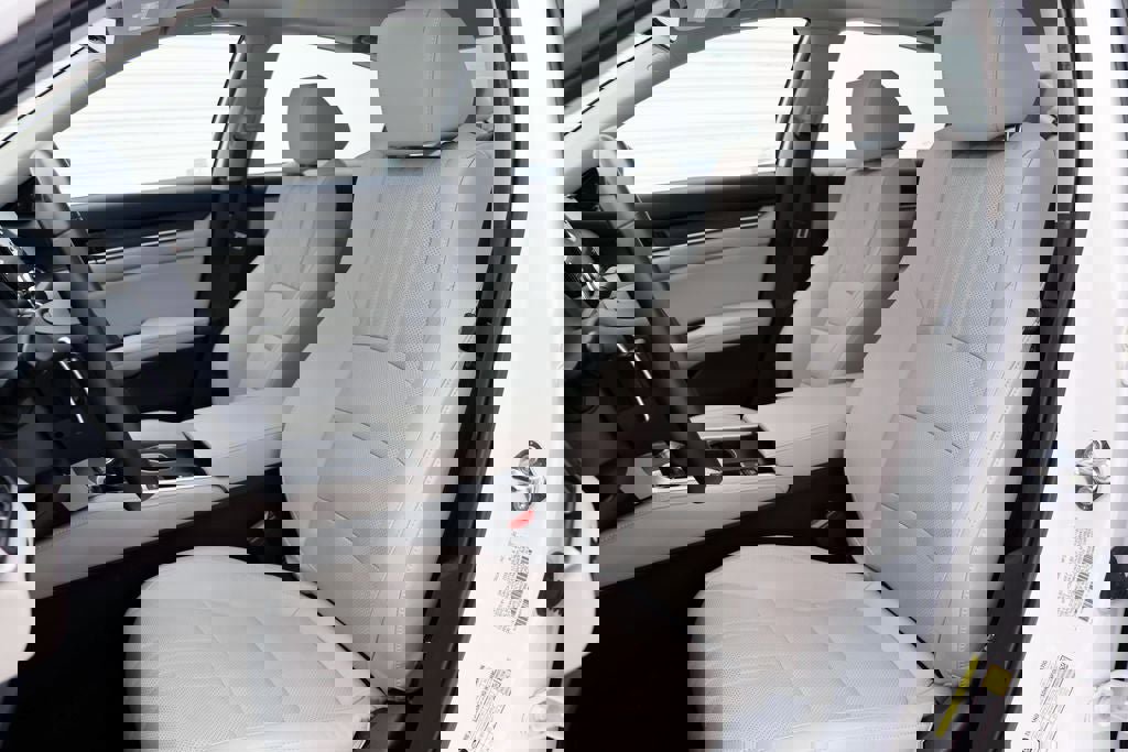 Used 2018 Honda Accord Touring image 18