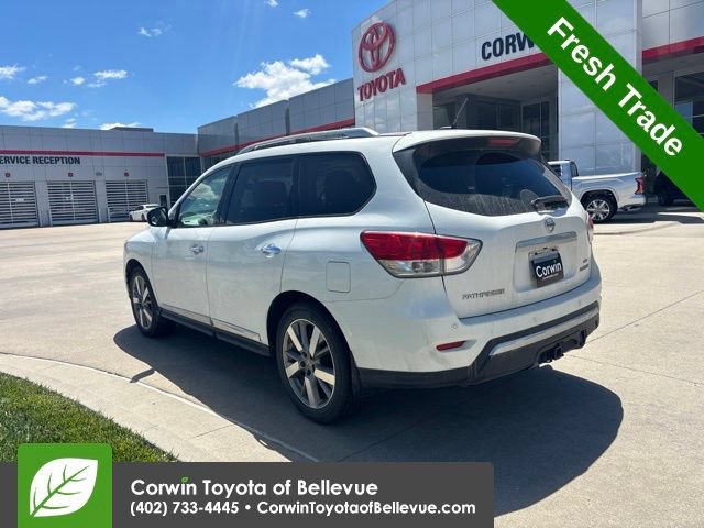 Used 2014 Nissan Pathfinder Platinum AWD/4WD image 6