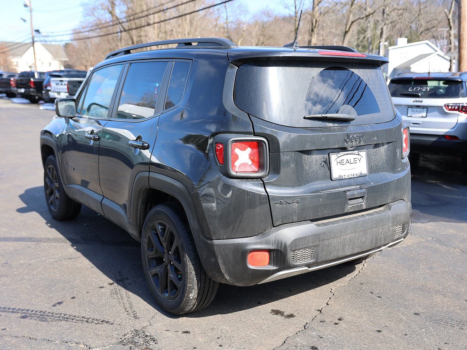Used 2022 Jeep Renegade Altitude image 5