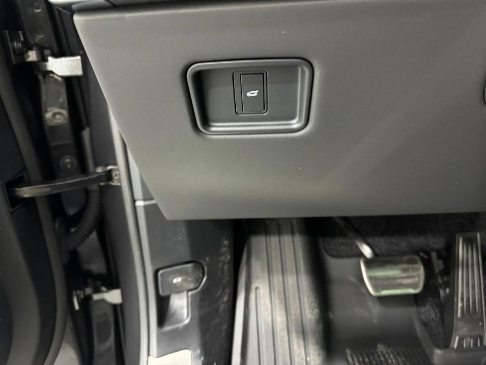 New 2026 Land Rover Range Rover Long Wheelbase SE image 29