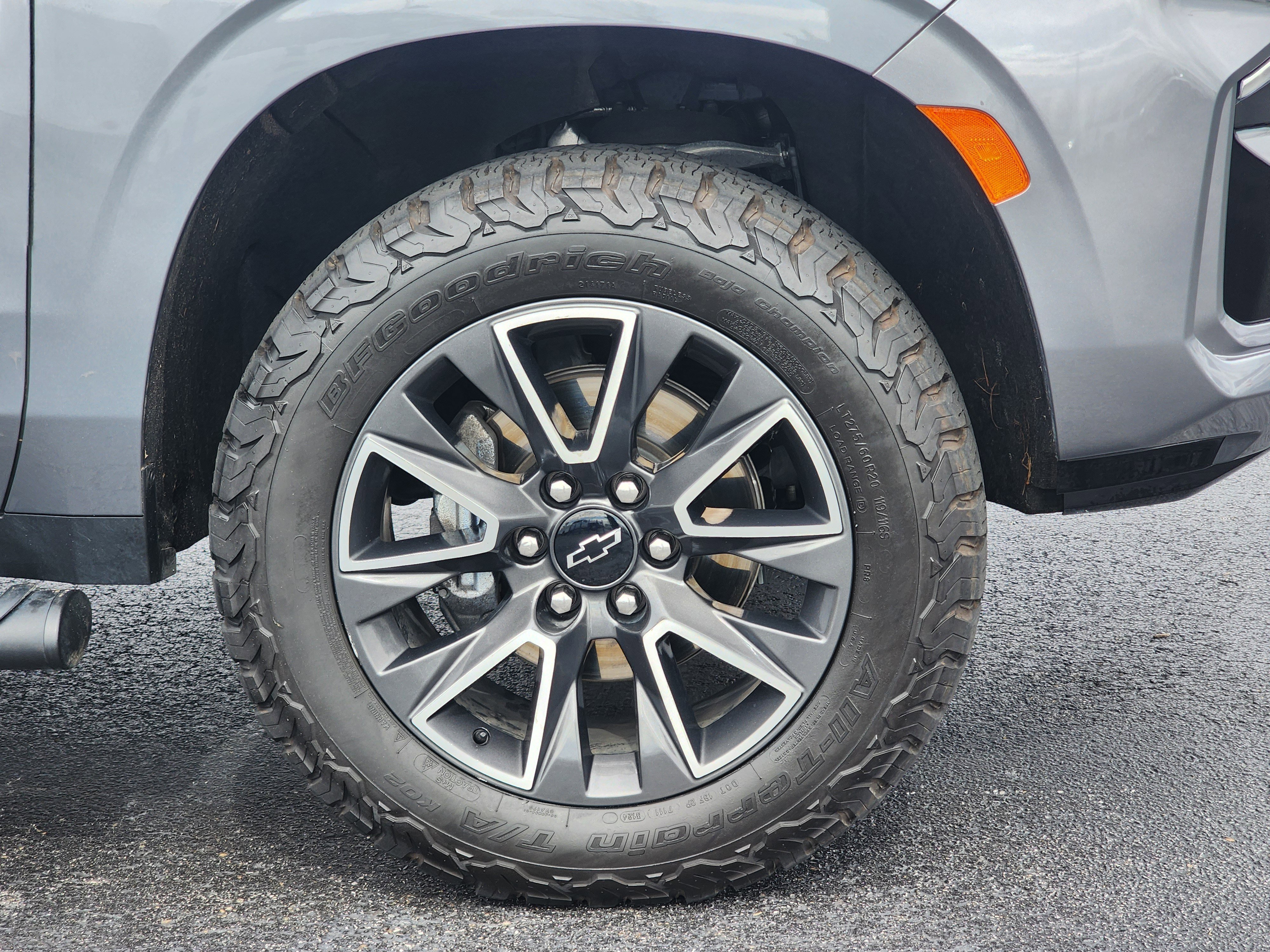 Used 2022 Chevrolet Tahoe Z71 w/ Z71 Off-Road Package image 6