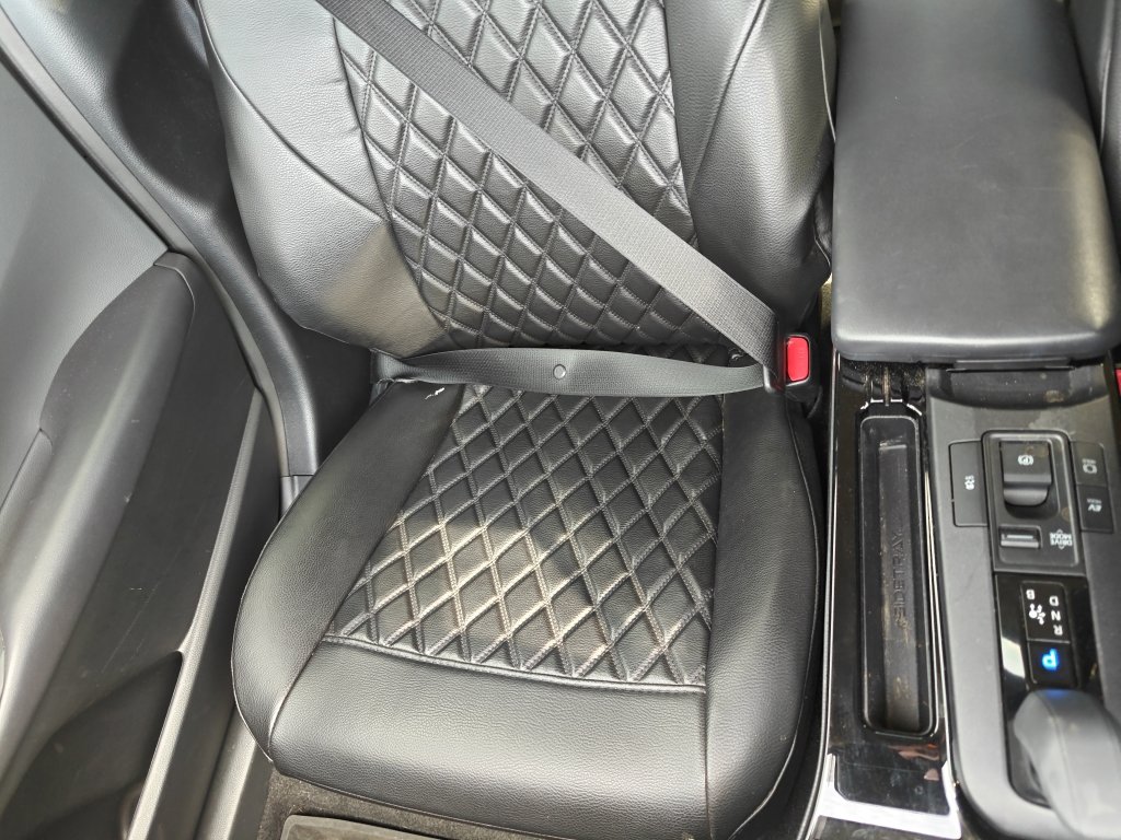 Used 2023 Toyota Prius LE image 23