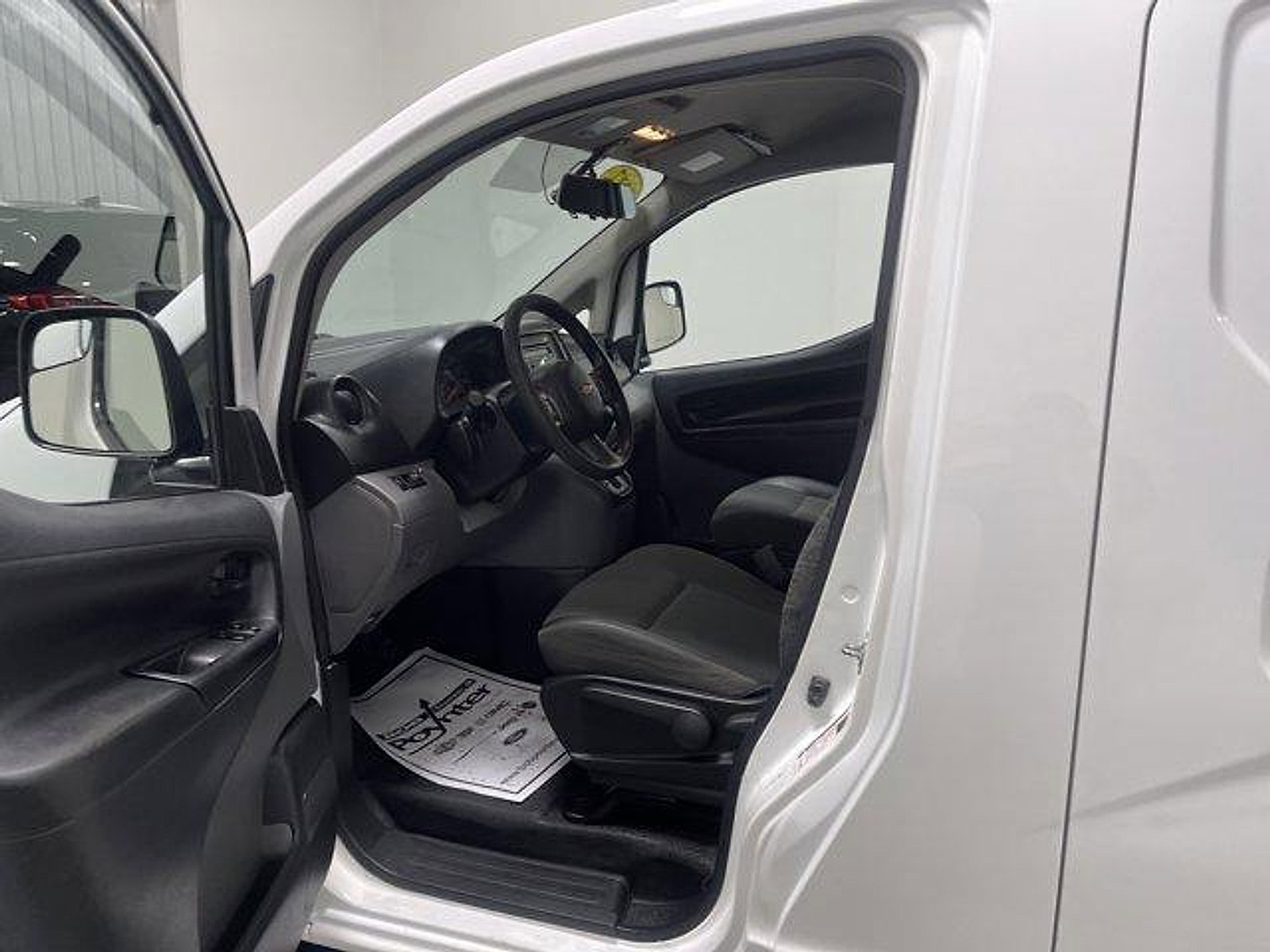 Used 2017 Chevrolet City Express LS FWD image 7