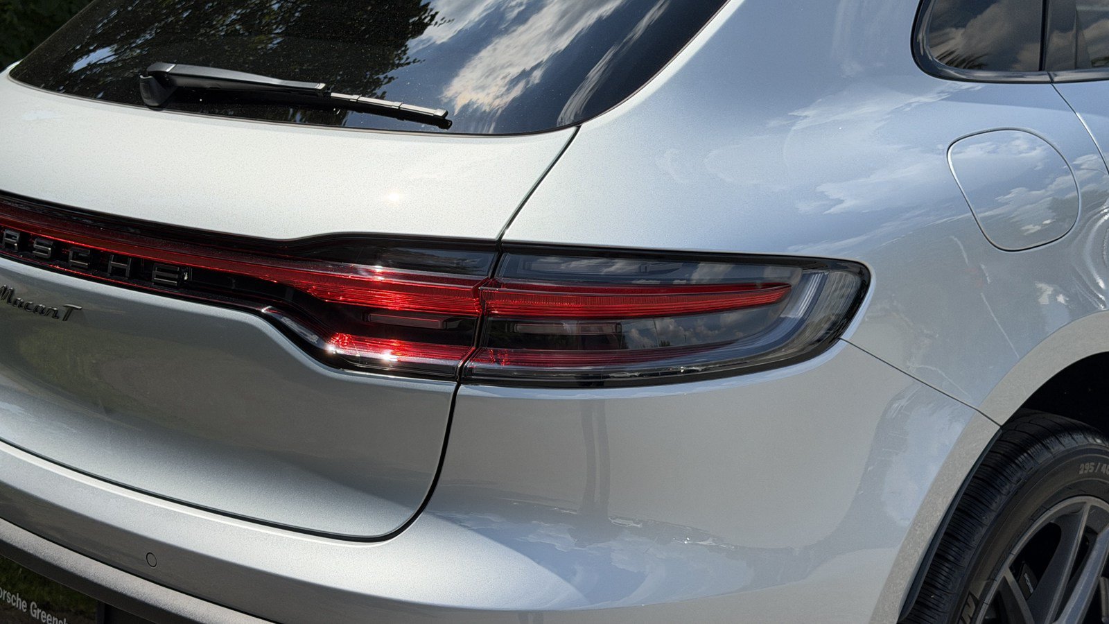 Certified 2026 Porsche Macan Turbo AWD/4WD image 14