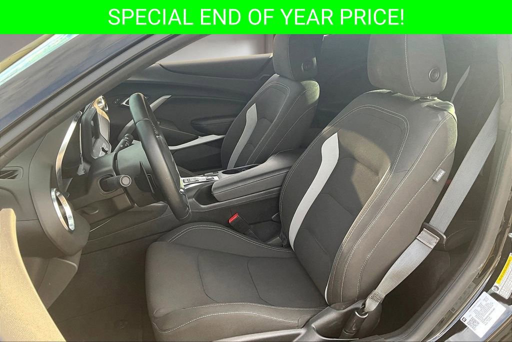 Used 2021 Chevrolet Camaro LT w/ RS Package image 19