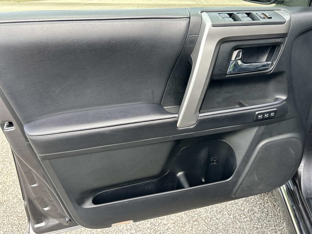 Used 2021 Toyota 4Runner Limited AWD/4WD image 19