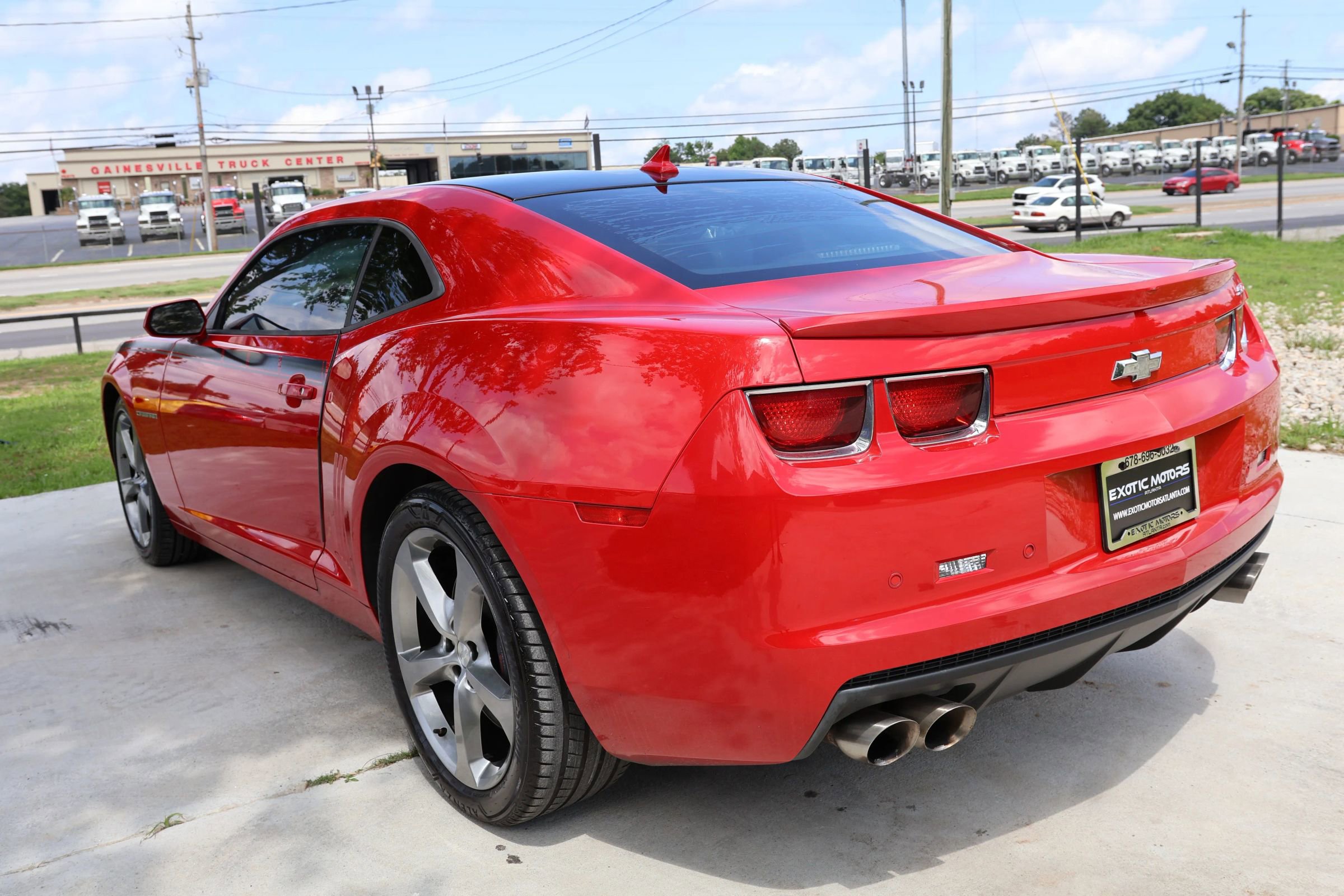 Used 2013 Chevrolet Camaro SS w/ RS Package image 3