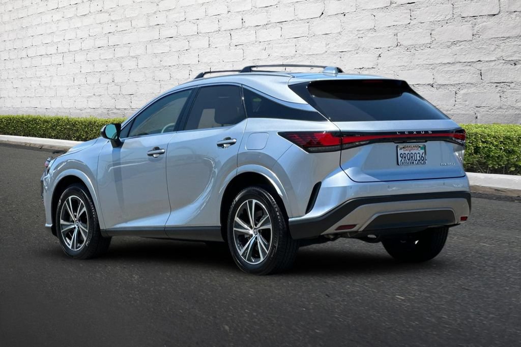 Used 2024 Lexus RX 350 FWD w/ Technology Package image 6