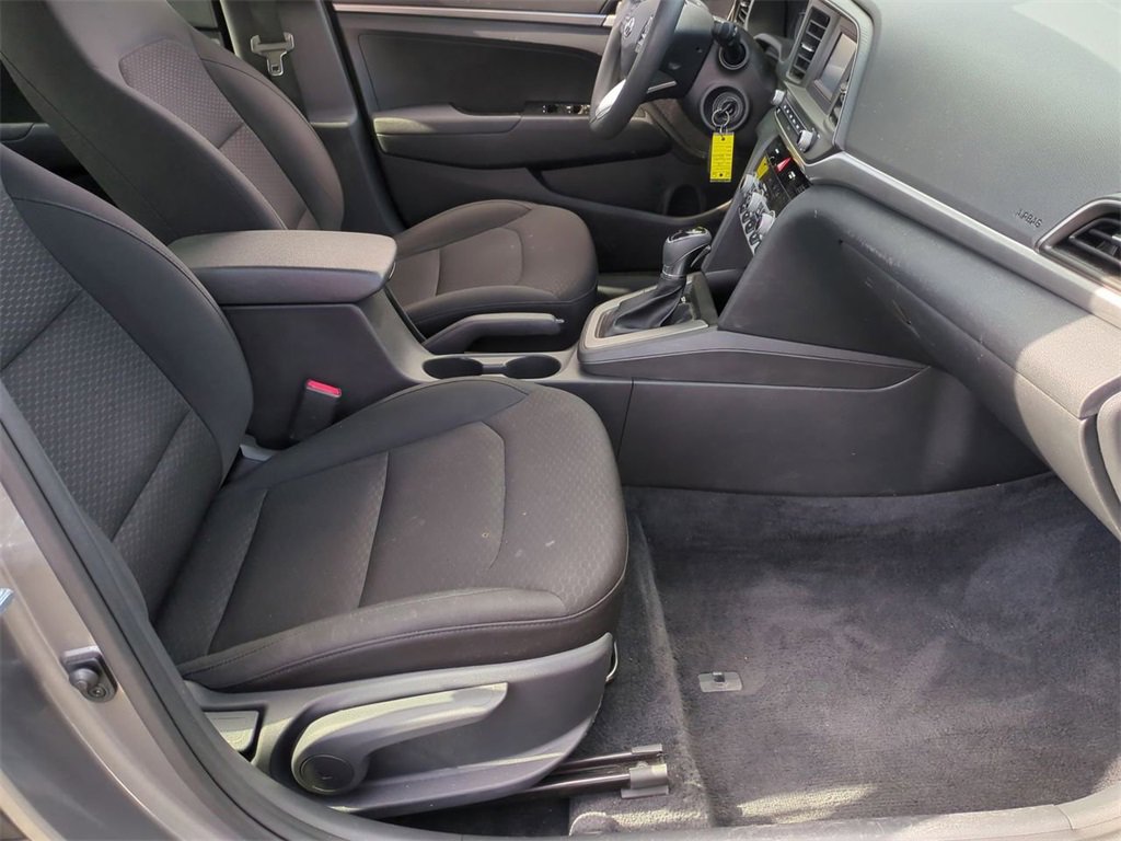 Used 2020 Hyundai Elantra SE w/ Cargo Package (C1) image 26