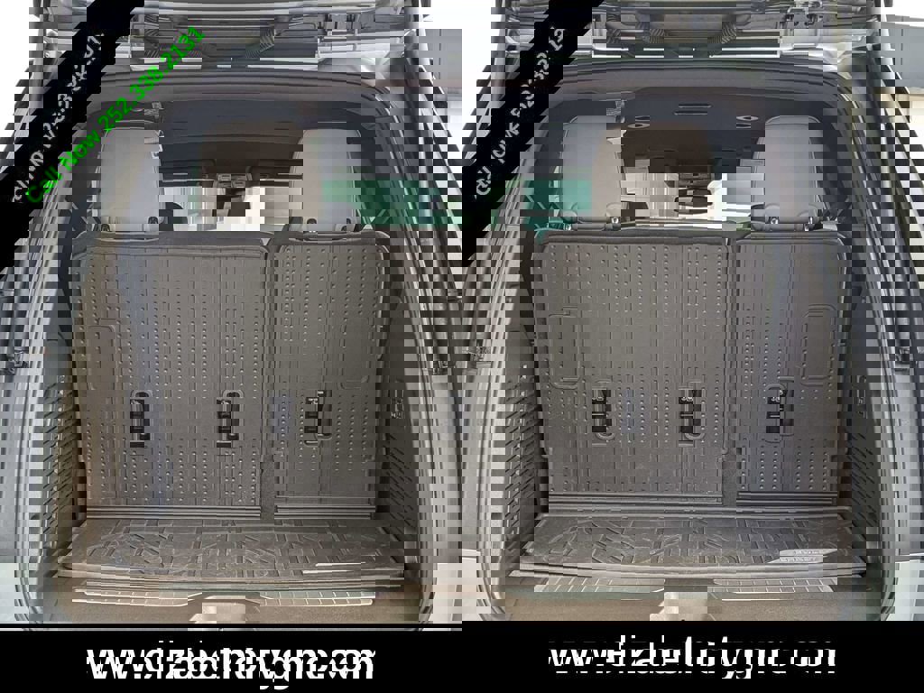 Used 2024 Chevrolet Tahoe Z71 w/ Luxury Package image 14