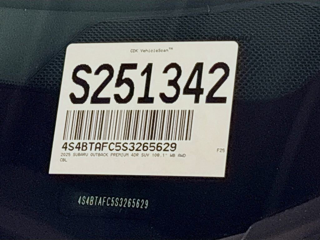 Certified 2025 Subaru Outback Premium w/ Popular Package #1A AWD/4WD image 27